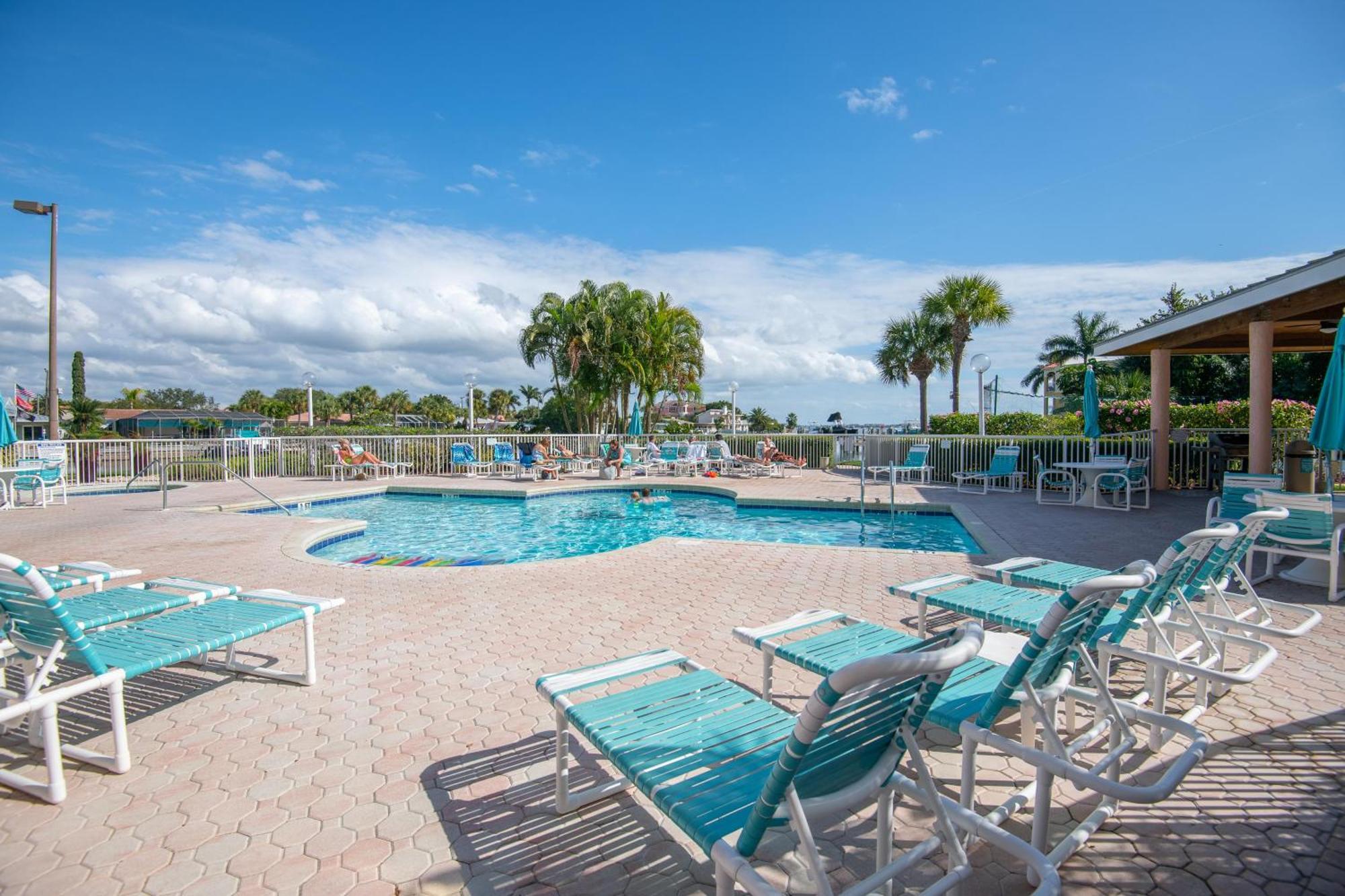 Willa Open - Beach, Free Parking, Amenities, Family Friendly St. Pete Beach Zewnętrze zdjęcie